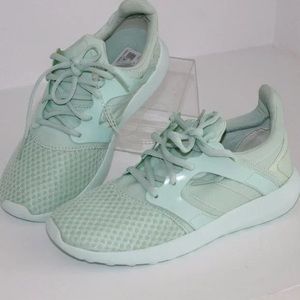 Jessica Simpson the warmup sneaker size 7.5